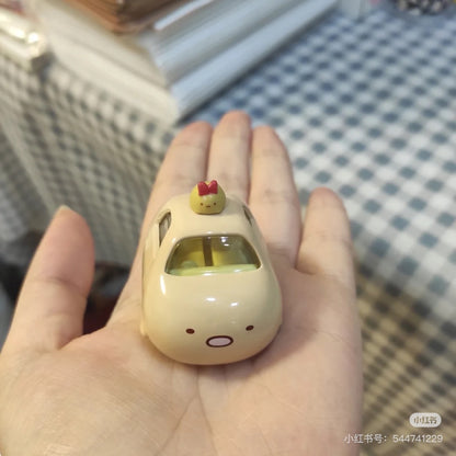 Sumikko gurashi角落生物｜Tomica ChoroQ Sumikko Gurashi 03 Tonkatsu多美卡炸虾汽车玩具｜约9.4 x 8.5 x 3.4 cm