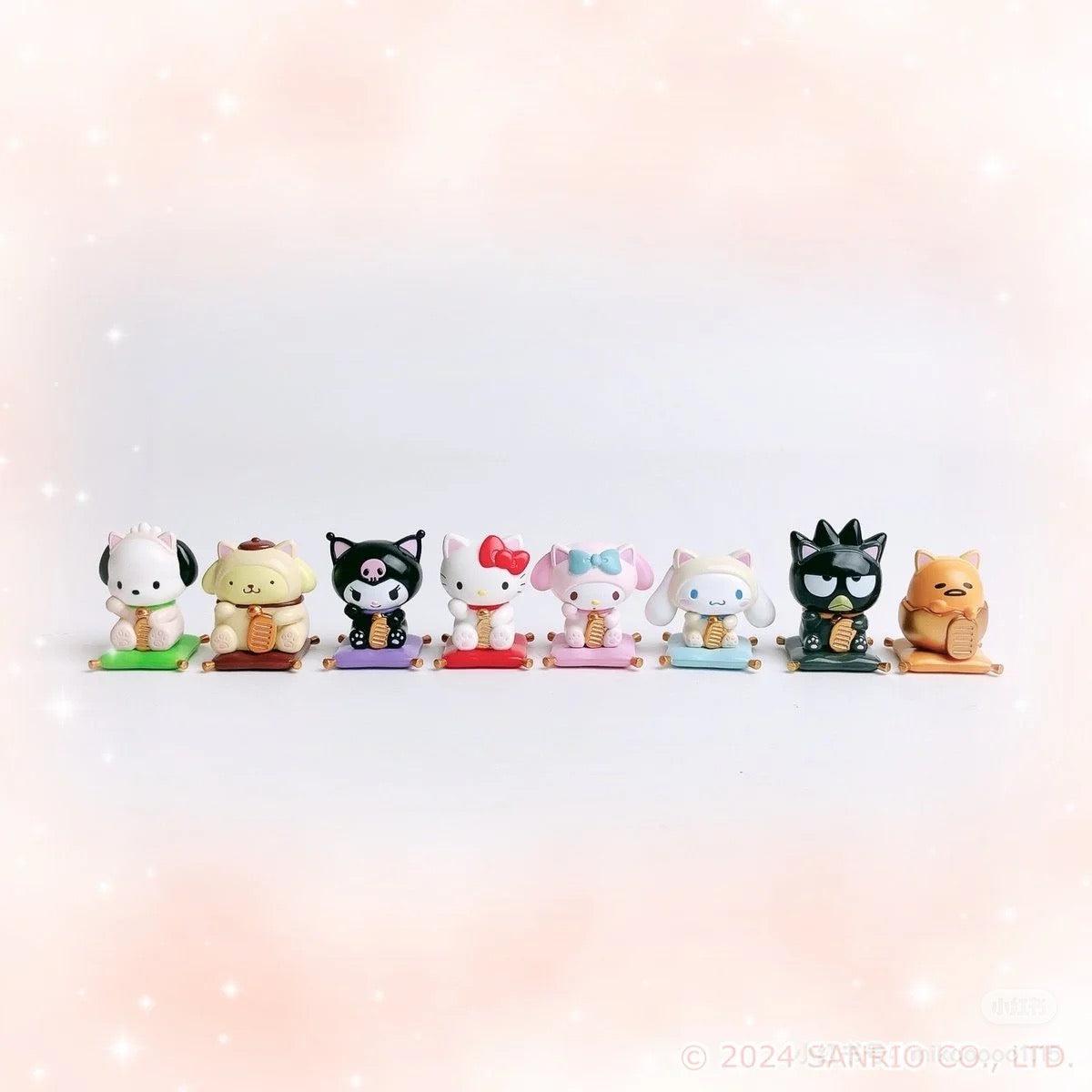 Sanrio三丽鸥｜Secret Mascot - Zodiac Lucky Cat Blind Box 十二生肖蛇年限定坐垫招财猫系列手办摆件盲盒/全8种｜1枚入