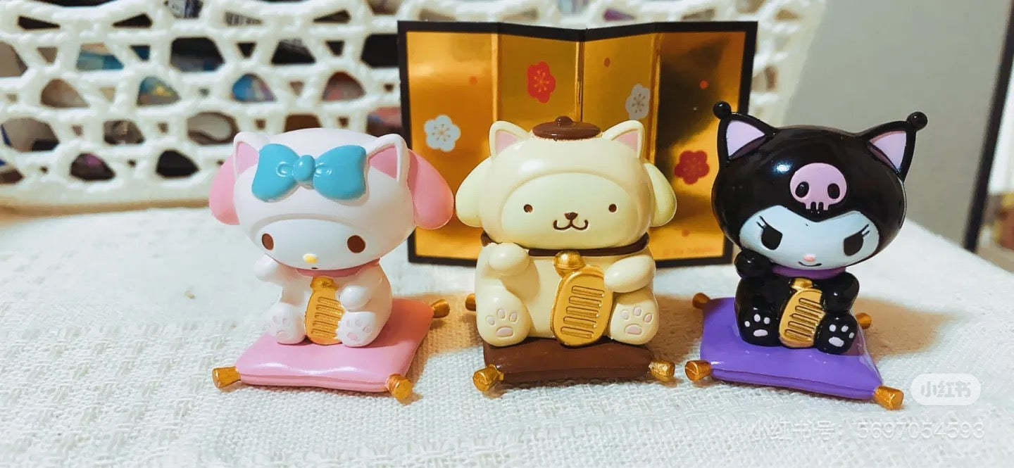 Sanrio三丽鸥｜Secret Mascot - Zodiac Lucky Cat Blind Box 十二生肖蛇年限定坐垫招财猫系列手办摆件盲盒/全8种｜1枚入