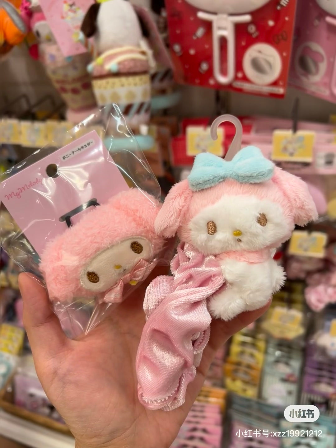 Sanrio｜毛绒绒丝绸感角色发圈/发绳/头绳/也可在手腕做装饰｜1枚