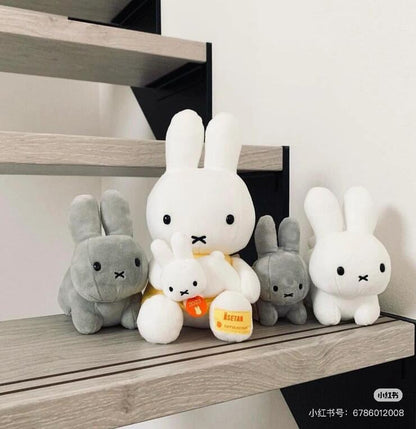 Miffy米菲｜Sekiguchi Bruna Family Plush Toy SS Rabbit (White)趴趴白兔玩偶公仔｜约6 x 8 x 15cm