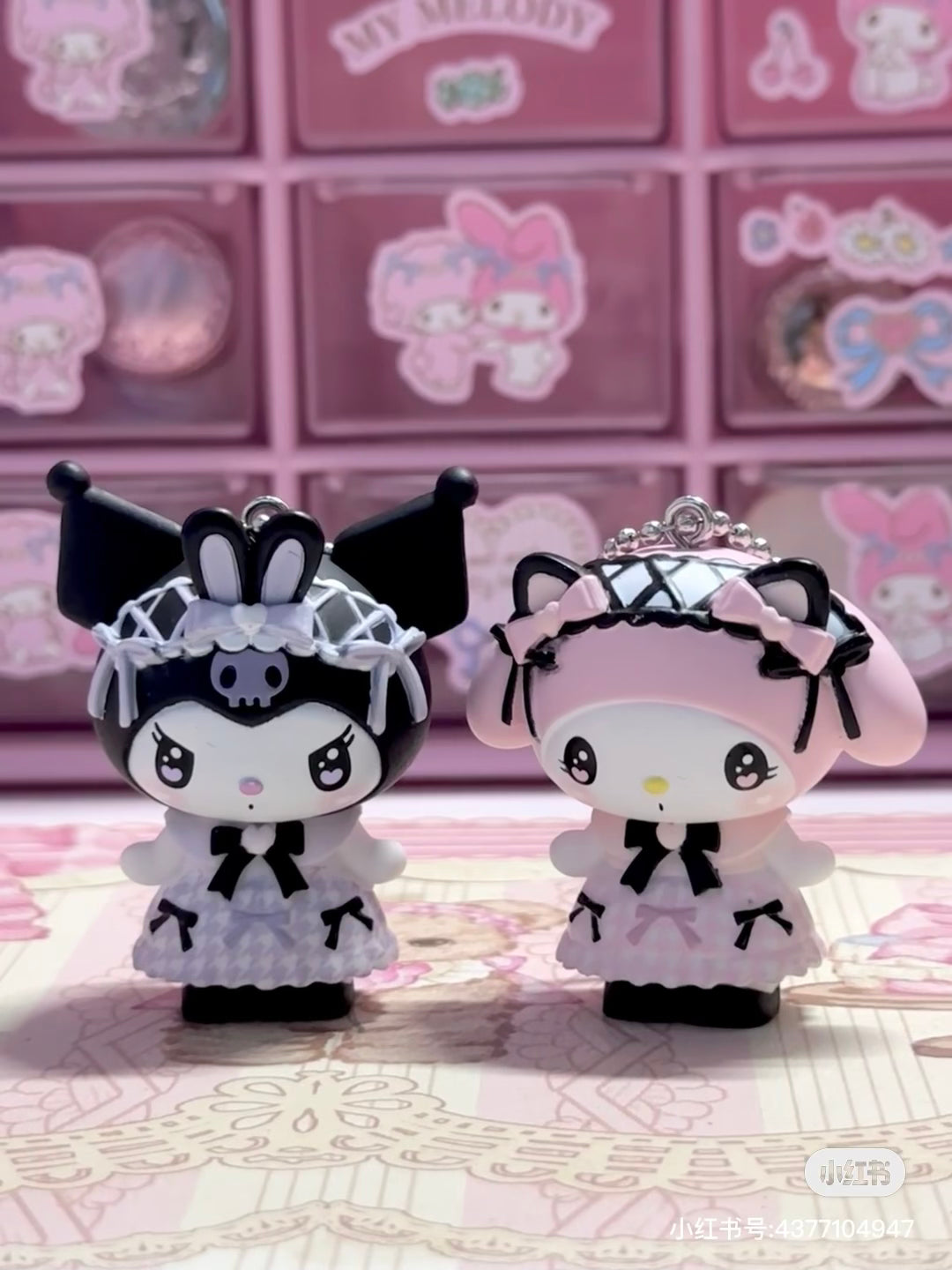 Sanrio三丽鸥｜Secret Mascot - Charm Keychain - Dream Ribbon Blind Box（a box of 8）梦幻蕾丝蝴蝶结千鸟格女仆地雷系玩偶挂件盲盒/全8种｜1枚入