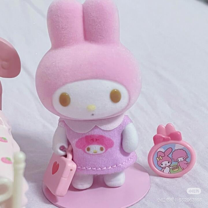 Sanrio三丽鸥｜Sanrio Original Flocked Doll  / Pitatto Friends Mini植绒换装娃娃小摆件/小鼻嘎｜约 4×0.1×4cm