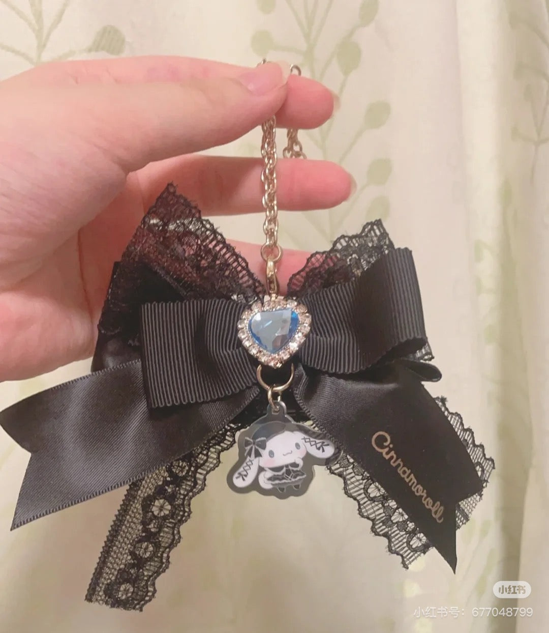 Sanrio三丽鸥｜Original Secret Ribbon Charm - Enjoy Idol Gothic Night Party Blind Box享受偶像哥特之夜派对黑色蝴蝶结吊饰盲盒/全10种｜1枚入