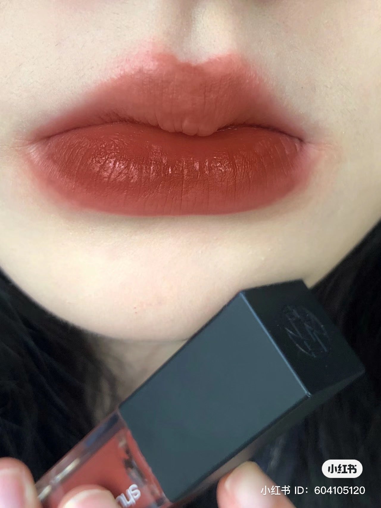 Shu uemura｜无色限奶油缎光唇釉BR793/焦糖栗子色｜5.6g