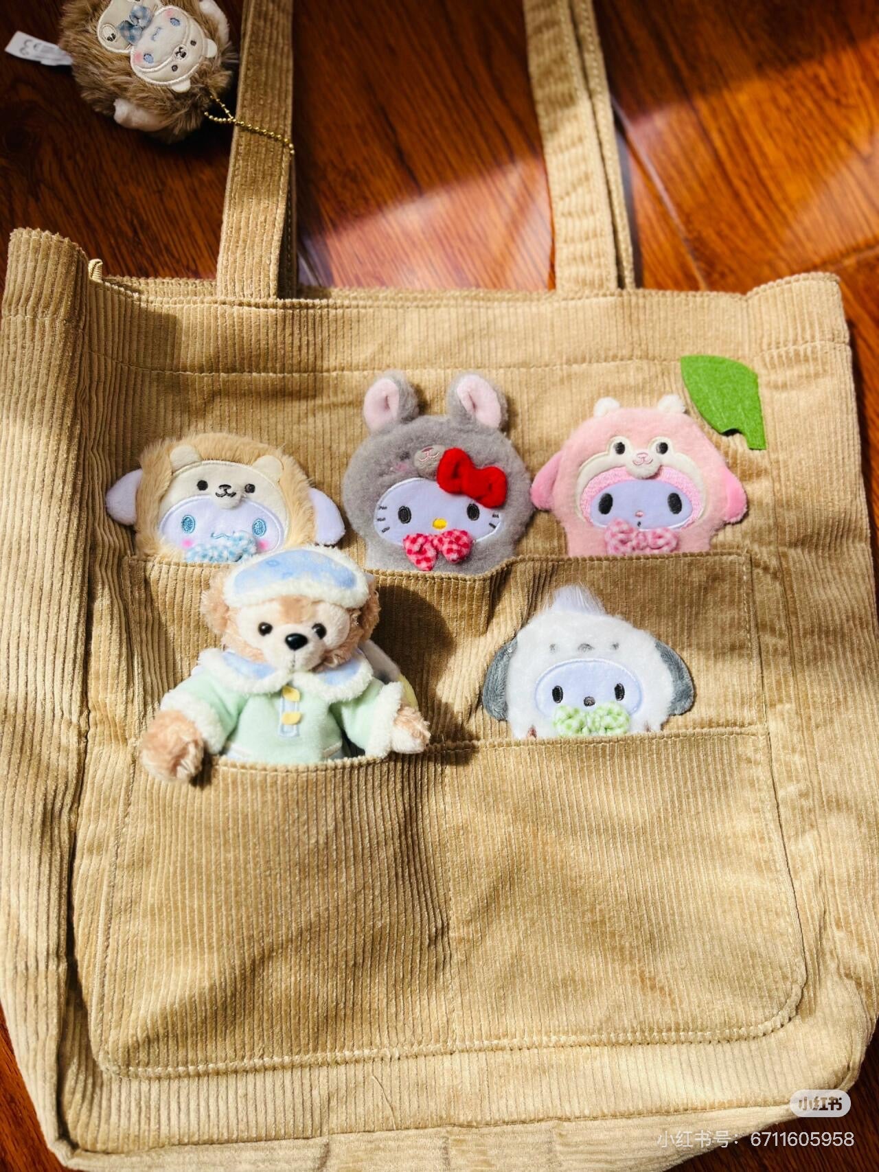 Sanrio三丽鸥｜Tote Bag/Forest Small Animals秋日森林小动物系列条纹灯芯绒托特包/单肩包｜约31×9×32cm