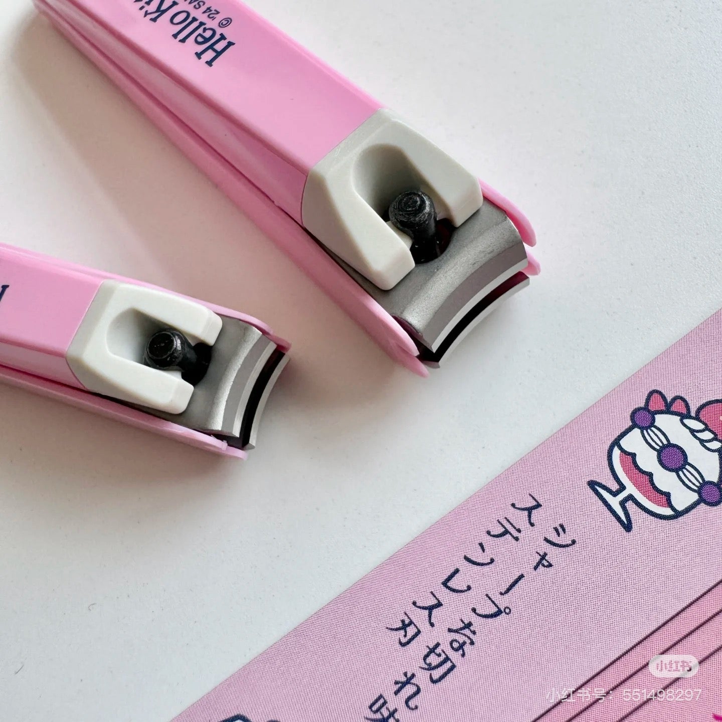 KAI贝印｜Hello Kitty Nail Clipper （S）粉色草莓蛋糕主题凯蒂猫大头吊饰不锈钢指甲钳S号/防飞溅｜约20 x 50 x 135mm