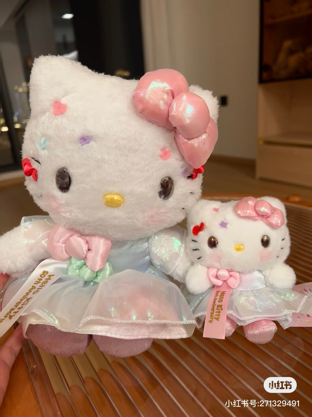 Hello kitty凯蒂猫｜50周年生日限定玩偶/公仔/美人鱼色相呼应瞳/未来眼