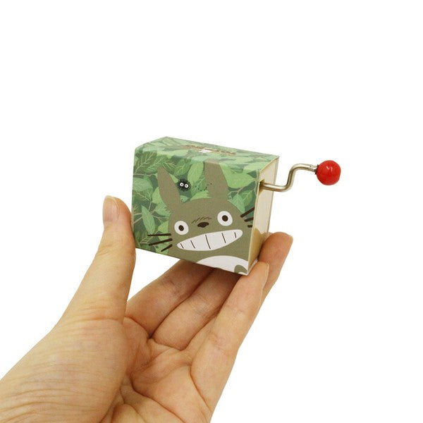 My neighbor totoro｜Ghibli Hand Crank Music Box - My Neighbor Totoro / Green吉卜力宫崎骏《龙猫》绿叶手摇音乐盒｜ 约4.1×4.9×2.9cm