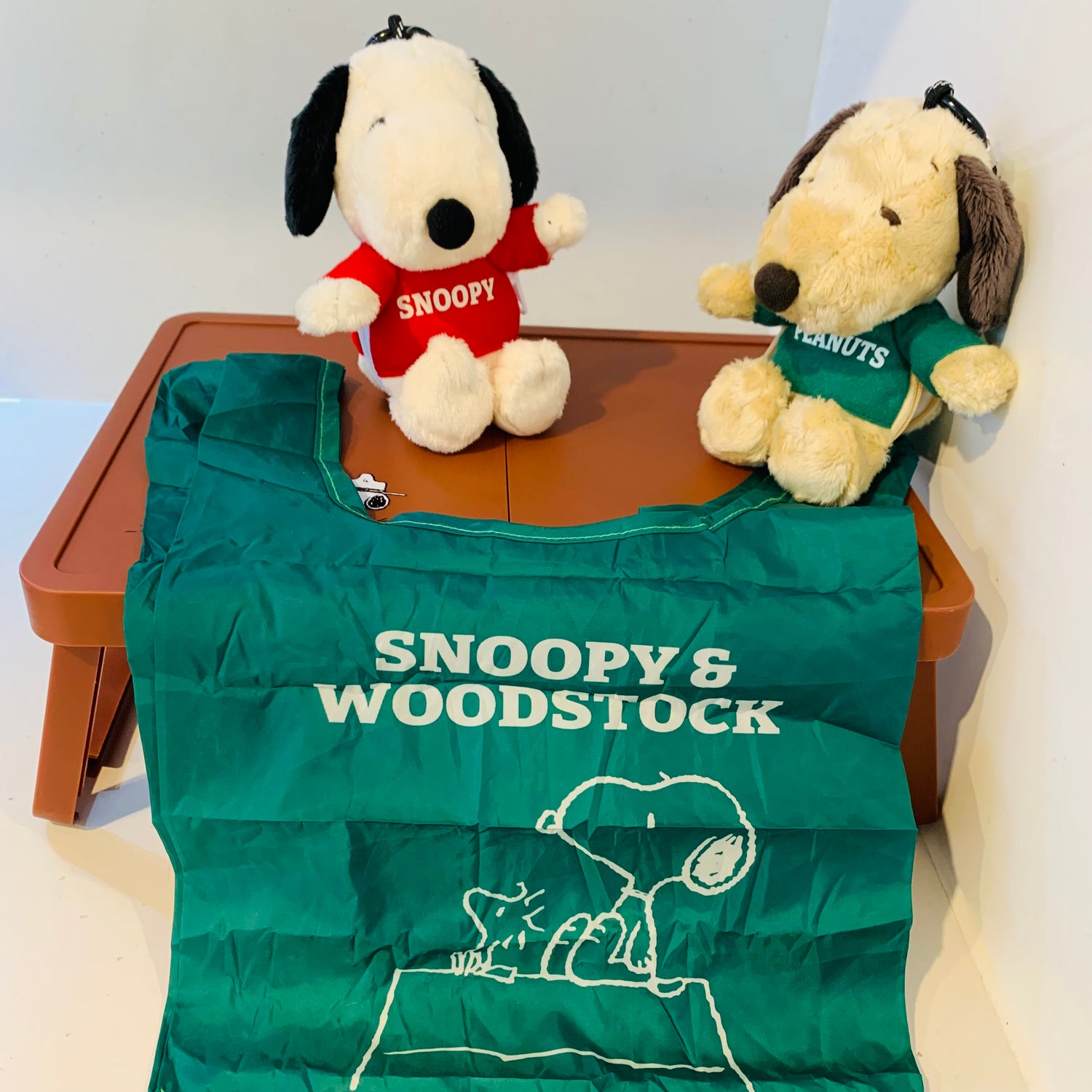 Snoopy｜mochi史努比拉链零钱包挂件/拉链打开是史努比可折叠购物袋｜约14cm×12cm×19cm