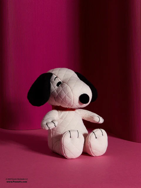 Snoopy史努比｜BON TON TOYS-Snoopy Quilted Jersey in giftbox | Cream奶油色绗缝格纹坐姿迷你毛绒玩偶礼盒装/公仔