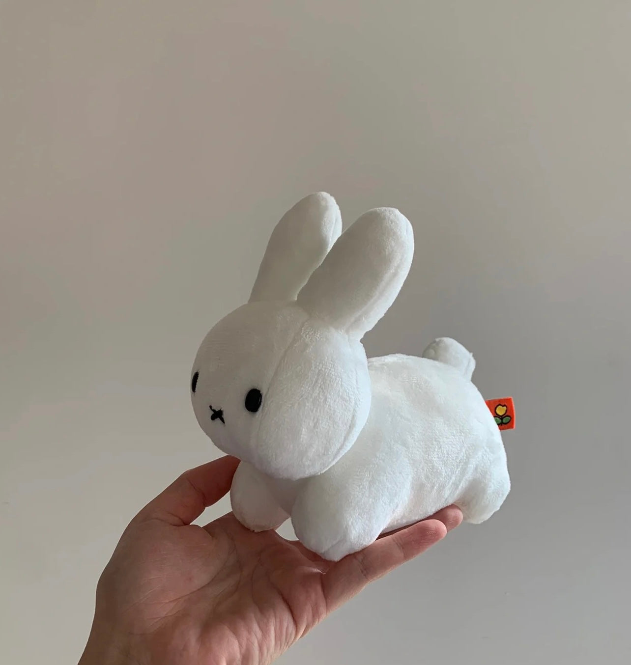 Miffy米菲｜Sekiguchi Bruna Family Plush Toy SS Rabbit (White)趴趴白兔玩偶公仔｜约6 x 8 x 15cm