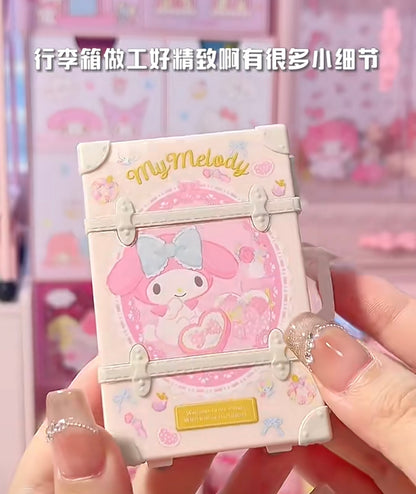 BANDAI万代｜Sanrio Characters Tiny Suitcase三丽鸥迷你复古行李箱食玩盲盒/全5种｜1枚入