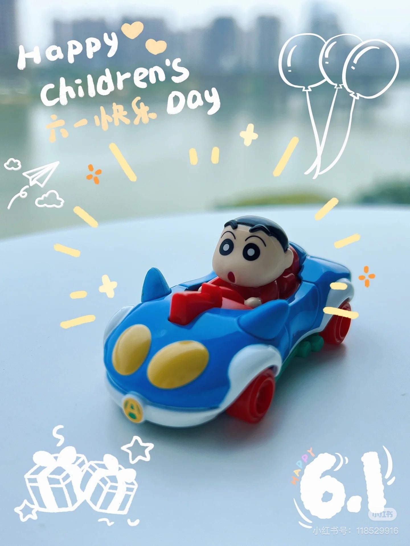 Tomica｜DREAM Tomica 169 Crayon Shin-chan蜡笔小新动感超人赛车玩具模型｜约78×41×39mm