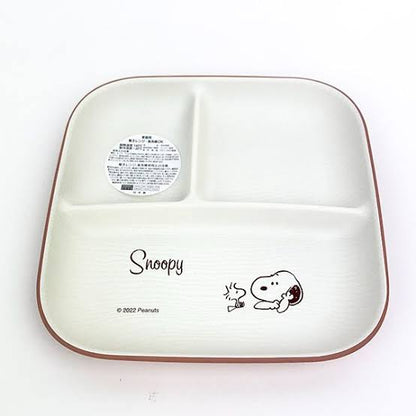 Snoopy｜日本制三格木纹分格耐热树脂餐盘/微波炉/洗碗机可用｜3cm×21.4cm×21.4cm